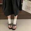 Chanclas Chuyuji de gama alta con tacón bajo, sandalias de tiras con cuña para mujer, sandalias de lunares con tiras para el dedo del pie y perlas para uso en exteriores