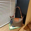 Moda Retro de Verano 2026 Transfronteriza Bolso de Mano Vintage de Gran Capacidad para Viajes Cotidianos Bolso de Hombro Único Bolso Cuadrado Pequeño