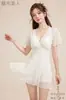 Nuevo Traje de Baño para Adultos Water Beauty 2626 para Mujeres, de una Pieza con Escote en V para Aguas Termales, Nuevo Traje de Baño Conservador con Diseño para Ceñir la Cintura
