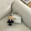 Bolsa de Mão Pequena Super Popular para Mulheres, Nova Bolsa de Mão de Nicho Platina 2026, Bolsa de Ombro e Transversal Versátil Casual de Alta Qualidade