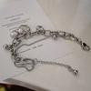 Pulseira de Corrente de Metal Moderna e Bonita Japonesa e Coreana Elegante Bonita Moderna Feminina Street Style Formato de Coração Pulseira Estudantil para Mulheres