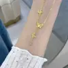 Collar de Mariposa Hielo Triturado Deslumbrante para Mujer, Mariposa Bailando con Gracia, Oro Real 24K Galvanizado, Color Fuerte que Perdura, Artesanía de Precisión CNC