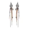 Para Estilo de Luxo Leve Brincos Longos de Corrente com Garras de Strass e Franjas Moda Europeia e Americana Festa Brincos de Corrente com Garras de Cristal Super Brilhantes Transfronteiriços