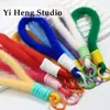 2025 Nuevo Colgante de Cuerda de Felpa Corto Multicolor Moderno Llavero de Felpa Cordón Colgante para Bolso de Teléfono