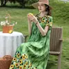 Elegante y moderno vestido de noche de algodón y seda de verano nuevo para madres de mediana edad y mayores, elegante vestido casual holgado para el hogar para mujer