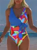 2027 Novo Maiô Peça Única Europeu e Americano para Mulheres Decote em V Profundo com Tiras Justo Vazado Emagrecedor Fonte Termal Floral Resort Moda Praia