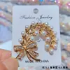 Broche de Mariposa Hueca con Diamantes AB Iridiscentes para Mujer, Pin de Mariposa de Diamantes Lujoso a Todo Color para Trajes y Abrigos, Broche Elegante y Lujoso