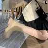 Botas finas de cuero suave para mujer, nuevo estilo 2026, con suela gruesa, que aumentan la altura, con cremallera trasera, botas británicas de moda estilo callejero, botines modernos