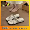 Chanclas de Mariposa Plateada con Pedrería para Mujer 2026 Verano Nuevas Sandalias de Cuña Estilo Francés para Usar con Faldas