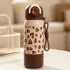 Taza de Acero Inoxidable Portátil para Exteriores con Correa de Transporte, Nuevo Estilo con Forma de Corazón, Estampado de Leopardo, Doble Capa, Aislada al Vacío, con Popote
