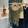 Camisa corta de manga corta con diseño de encaje floral dulce estilo francés, cordones y volantes para mujer, nuevo top de verano 2026