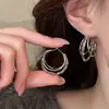 Pendientes de Aro Cruzados de Tres Capas, Pendientes de Aro Lisos Versátiles y Elegantes para Mujer, Tendencia de Pendientes Minimalistas de Personalidad de Nicho Europeos y Americanos