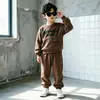 Conjunto de Moletom Outono para Meninos 2026 Novo Conjunto Esportivo Duas Peças Infantil Estilo Streetwear Cool Marca Tendência