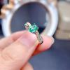 Anillo para Mujer de Oro Blanco pt950 con Drenaje Vivo, Ocho Corazones y Ocho Flechas Micro-incrustado, Imitación de Esmeralda Colombiana Natural