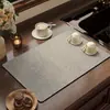 Tapete Absorvente de Terra de Diatomáceas Cor Sólida com Textura de Tecido, Resistente a Manchas, Lavável, Antiderrapante, Secagem Rápida, Tapete Drenante para Bancada de Cozinha para Uso Doméstico
