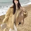 Abrigo de lana amarillo de alta gama para mujer, invierno talla grande holgado estilo coreano, elegante y rejuvenecedor, abrigo de lana grueso con capucha