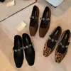 Versão em Pele de Ovelha Elegante Sapato Mary Jane Raso Quadrado com Coração Estampa de Leopardo Estilo Coreano de Uma Tira para Mulheres, Estilo Primavera e Outono