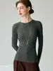 Suéter ajustado de cuello redondo 100% lana para mujer, nueva camiseta base de punto de manga larga para otoño e invierno, color liso, suéter simple y versátil