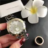 Relógio Feminino Pequeno Fresco Estilo Mori Girl Colorido Selvagem Escama de Diamante Moda Relógios Femininos Atacado