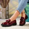 2025 Nuevos Mocasines Retro de Charol Brillante con Borlas y Tacón Medio Moda Casual Europea y Americana Tallas Grandes