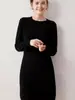 Nuevo vestido suéter casual versátil de cachemir de manga larga 2025, nueva colección otoño/invierno, cuello redondo, estilo jersey, tejido de corte recto