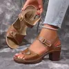 Comercio Electrónico Transfronterizo Tallas Grandes Verano 2026 Nuevo Casual Cómodo para Mujer Tacón Grueso Cómodo Ropa Exterior Tacones Altos Mujer