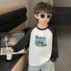 Ropa de Primavera y Otoño para Niños Camiseta con Estampado de Coche Estilo Coreano Bloque de Color Infantil Manga Larga Capa Base Top Casual para Niños Pequeños y Medianos Moderno
