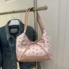 Bolso de Mano de Gran Capacidad con Pliegues de Lazo 2025 Nuevo Bolso de Hombro con Empalmes de Verano Bolso Tote Casual Estilo Occidental