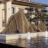 Escultura de Rocalla Grande de Acero Inoxidable Corte de Metal Personalizado Elemento de Agua Montaña Hueca Plaza Exterior Hotel Decoración Inmobiliaria