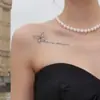 Mariposa Personalizada Letras Inglesas Tatuaje de Brazo Herbal Estilo Artístico Pegatinas de Tatuaje Impermeables y Resistentes al Sudor Duraderas No Reflectantes Elegantes