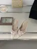 2026 Elegantes Zapatos de Tacón Alto Estilo Francés, Superficie de Satín, Sandalias de Punta Cerrada Flor de Hada, Zapatos de Tacón Fino Individuales para Mujer, Negro Champaña