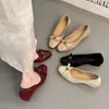 Sapatos Mary Jane femininos com corte baixo, aumento de altura interno, laço, sapatos baixos de sola única, novo estilo balé para primavera e verão 2026, delicados