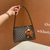 Moda Commuter Retro Casual Outono 2025 Novo Pingente Casual Simples Grande Capacidade Portátil de Ombro Pequena Bolsa Quadrada