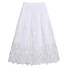 Falda de encaje floral hueca de diseño dulce Feiyuan para mujer, nueva colección de principios de otoño, falda versátil de color liso de alta calidad en línea A