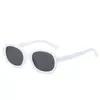 Óculos de sol quadrados mais vendidos da Amazon para homens, óculos de armação quadrada pequena com rebite versátil de moda europeia e americana, óculos de sol estilo de rua para mulheres