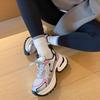 Zapatos Torre de Suela Gruesa de Combinación Perfecta Nueva Temporada 2024 de Zhao Lusi Zapatos Casuales de Moda Zapatos Deportivos para Estudiantes Tendencia
