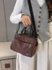 Bolso Cuadrado Pequeño de Terciopelo de Ciervo Ligero para Mujer 2025 Nuevo Bolso Cruzado Versátil Ligero Bolso Almohada Bolso de Hombro de Mano Moderno