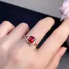 Anillo de Granate Rojo Natural Plata de Ley 925 Exquisita Incrustación Piedra Principal Totalmente Transparente 6*6mm