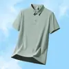 Camisa Polo Masculina Sem Costura de Seda Gelada de Manga Curta, Novo Estilo de Verão, Fresca, Respirável, Secagem Rápida, Elástica, Camiseta Casual de Negócios para Homens