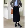 Falda Retro de Pana Estilo Maillard para Mujer en Otoño e Invierno Aspecto Adelgazante Falda Recta que Cubre la Cadera con Abertura Trasera y Falda de una Pieza que Cubre la Cadera