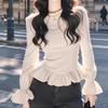 2026 Invierno Único y Hermoso Encaje Patchwork Manga de Campana Gama Alta Estilo Perezoso Blanco Rejuvenecedor Versátil Camisa Básica