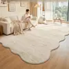 Alfombra para sala de estar, forma irregular, estilo crema, color liso, lavable, limpiable con toallita, impermeable, resistente a manchas, resistente a la suciedad, adecuada para sofá y dormitorio