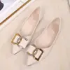 Flats de Mujer Estilo Chanel 2025 Nuevo Versión Coreana Punta Afilada Hebilla Decorativa Metálica Mules Bajas para Mujer