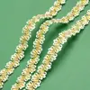 Borda de Renda com Pétalas Duplas e Coroa de 0,8cm com Fio Dourado sobre Fundo Branco para Acessórios de Cabelo Artesanais DIY, Roupas de Boneca, Renda Elástica