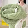 Funda de sofá engrosada para invierno, manta para siesta en oficina con aire acondicionado, manta pequeña de lana de cordero, manta para siesta de vellón de coral