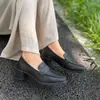 2633-2 Sapatos Mocassins Novo Estilo Couro Genuíno Sapatos Femininos Modernos Casuais Bico Quadrado Artesanais Sapatos de Trabalho para Mulheres