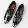 Zapatos de vestir de cuero para hombre al por mayor transfronterizos, mocasines de punta con bloques de color y patrón de cocodrilo, zapatos formales de moda con punta de acero para hombre