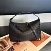 Nuevo bolso tipo dumpling acolchado de piel de vaca de capa superior para mujer, bolso tejido, bolso de hombro y cruzado, bolso de cadena de cuero genuino para mujer