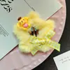 Pinza para el pelo de estrella de cinco puntas de felpa para otoño e invierno Pinza para el pelo con lazo de Sanrio Kuromi Pinza para el pelo linda para niños Pinza lateral para mujer