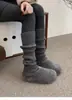 Mocasines cerrados de suela gruesa para aumentar la altura, de felpa, estilo Birkenstock, para mujer, ropa de invierno para exteriores, nuevo modelo 2026, pantuflas peludas sin cordones